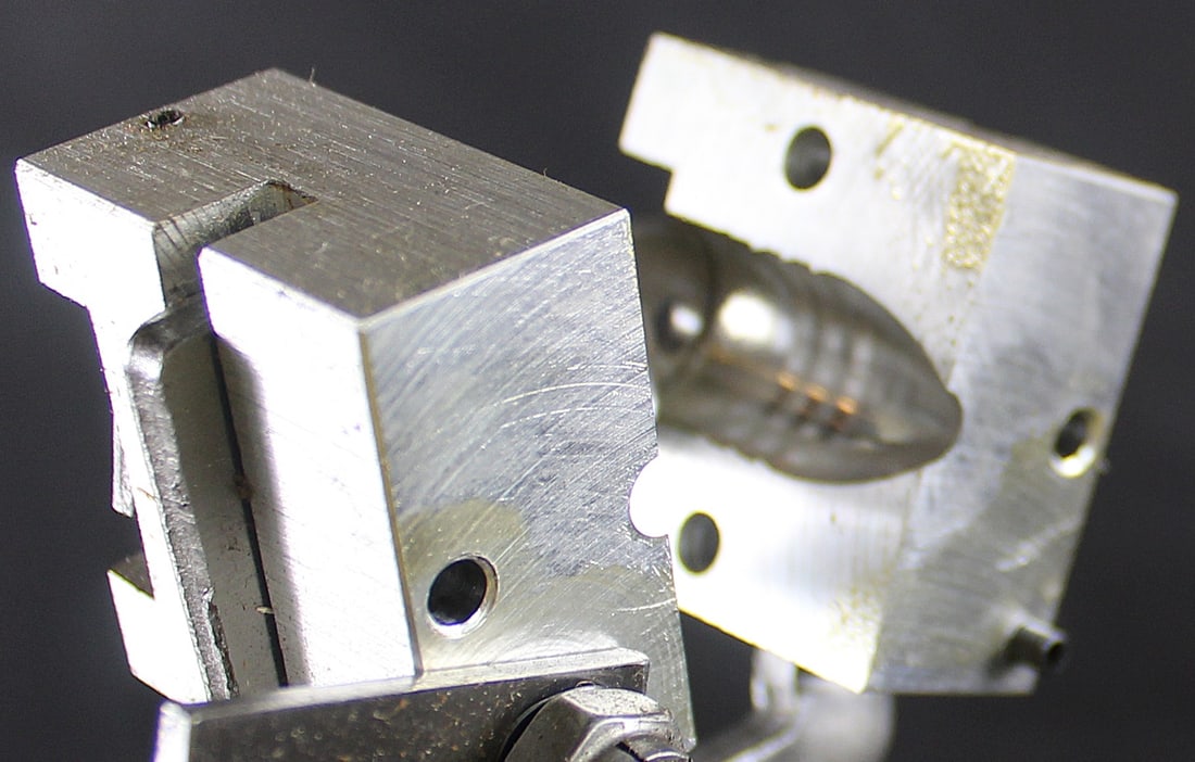 Die Cast Bullet Mould with Handles (FMI) - 5