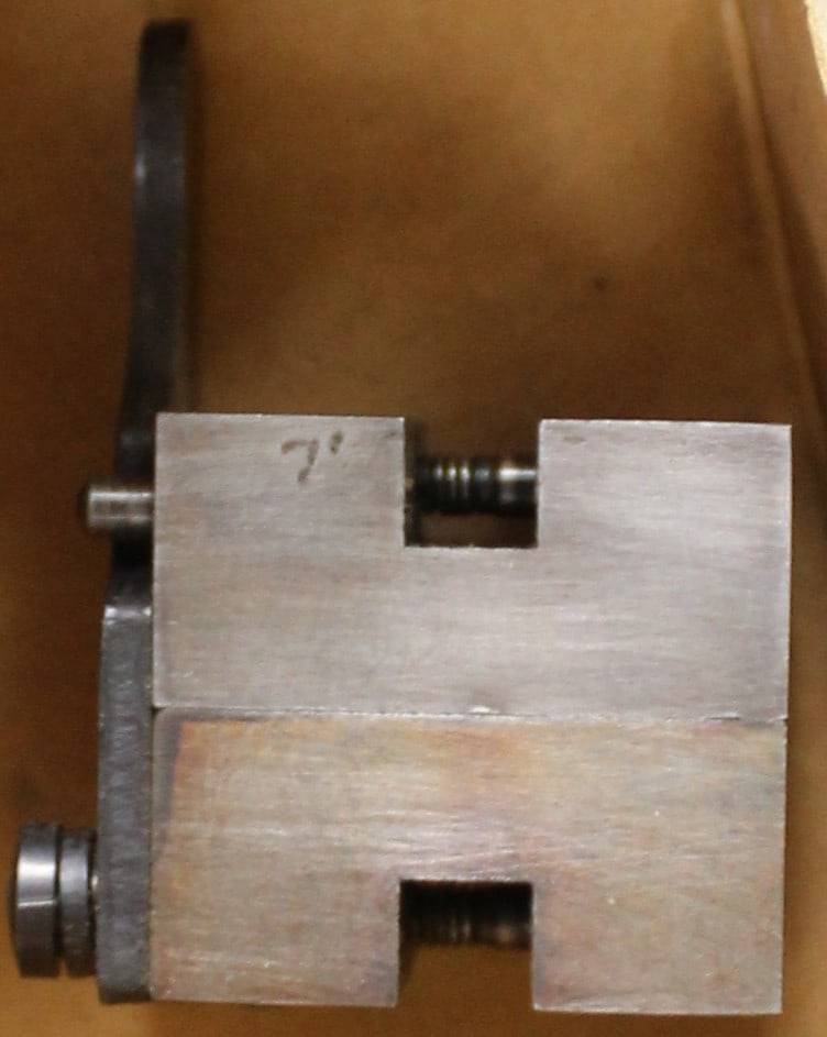 Lyman 562 Die Cast Bullet Mould (FMI) - 2