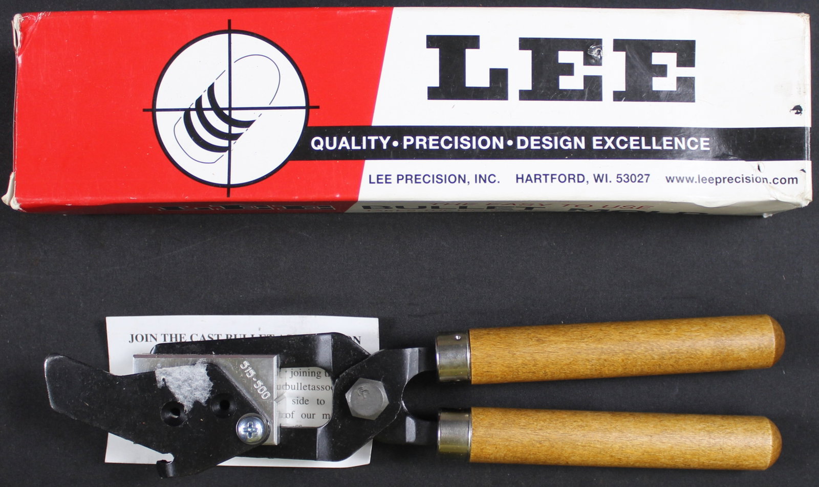 New Old Stock Lee Manufactured Die Cast Bullet Mould with Handles (FMI): A Lee Precision Double Cavity Mold 515-500F is an aluminum bullet mold designed to cast a .515 inch diameter, 500-grain flat-nose bullet for the .50-70 Government cartridge. Overall this item is in ex