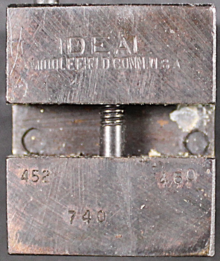 IDEAL Die Cast Bullet Mould (FMI) (1 of 2)