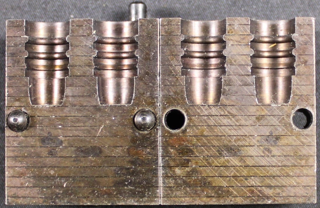 Lyman 357446 Die Cast Bullet Mould (FMI) - 2