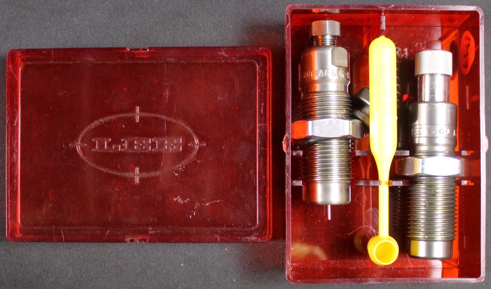 .300 Black Out Reloading Die Set (FMI): Lee Precision Pacesetter Two-Die Set for .300 AAC Blackout is designed for consistent case sizing and bullet seating. This full length sizing and seater setup is built to simplify loading rifle
