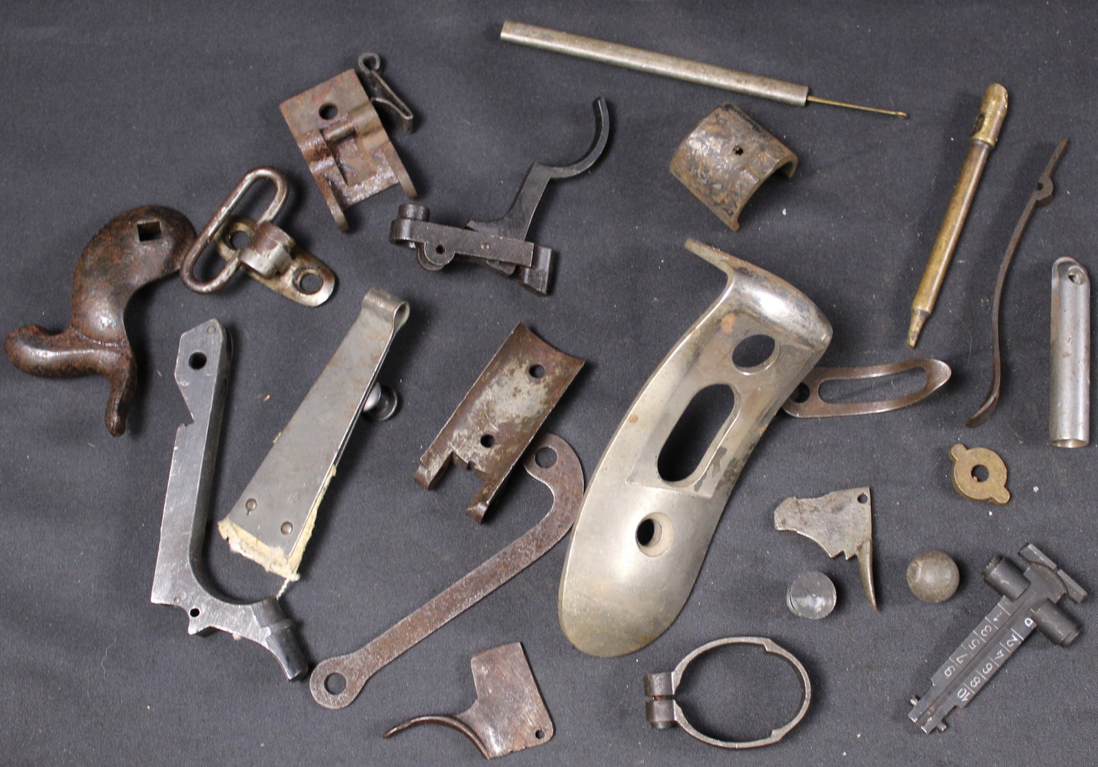 Group Lot: Firearms Parts Lot (FMI): Description coming soon Bidders are welcome to preview items in person during our normal operating hours Tuesday through Saturday 11am-6pm. Estimated shipping parcel size (LxWxH) 10 inches x 8 inches