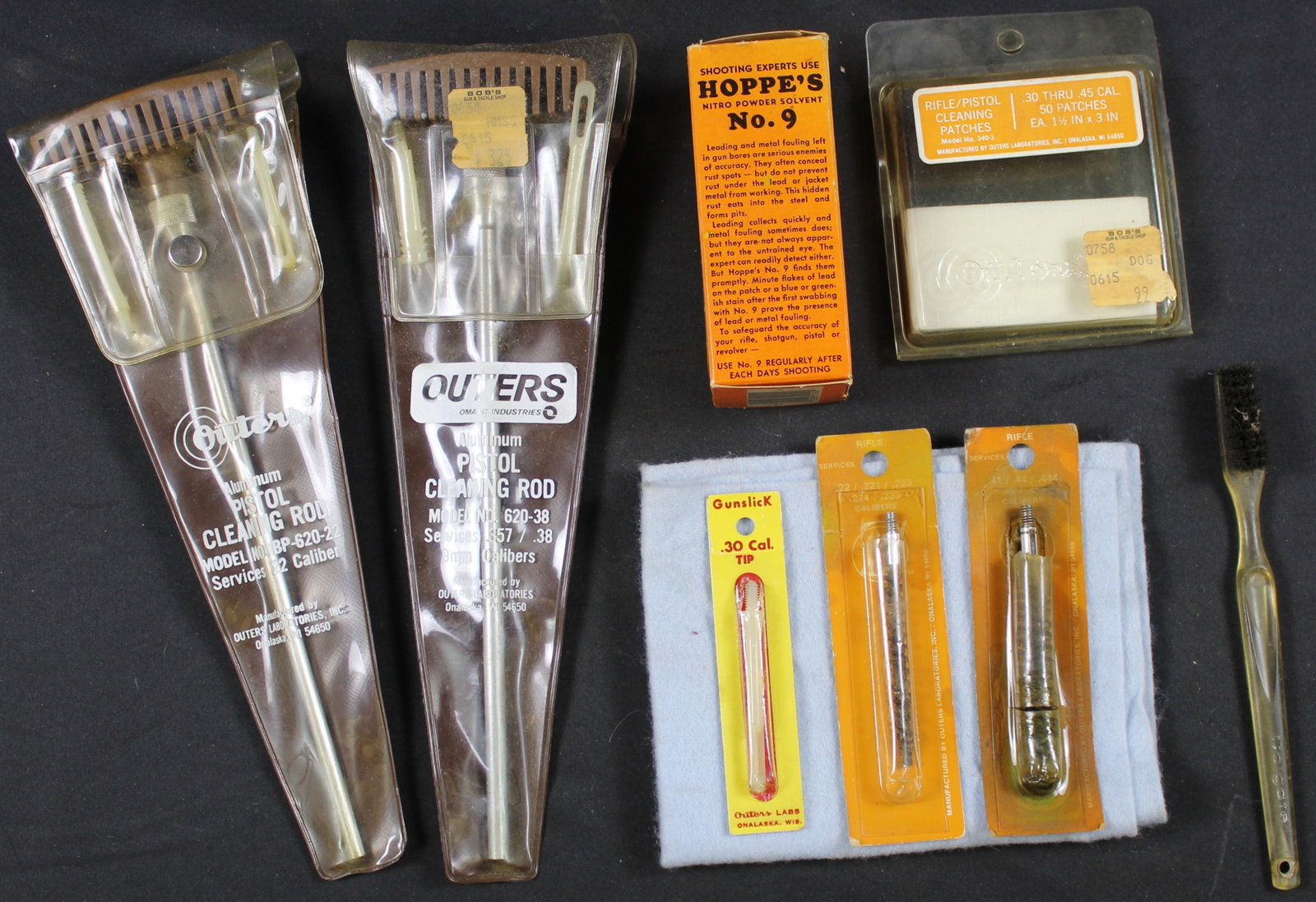Group Lot of Gun Cleaning Kits (ATL): Description coming soon Bidders are welcome to preview items in person during our normal operating hours Tuesday through Saturday 11am-6pm. Estimated shipping parcel size (LxWxH) 10 inches x 8 inches