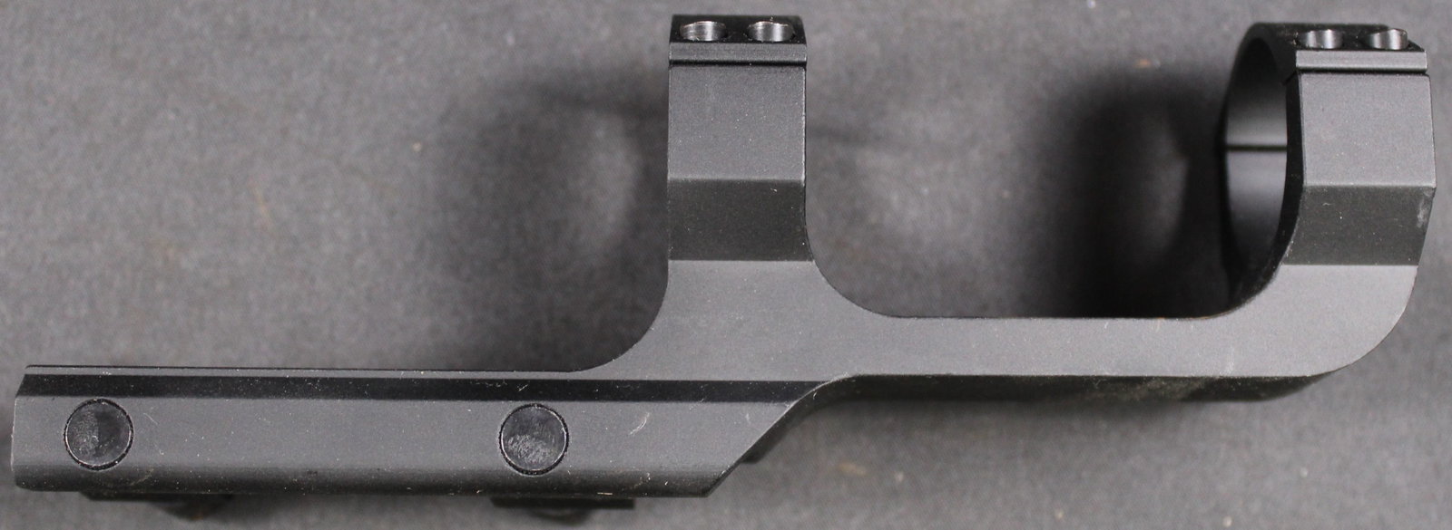 Unmarked New Old Stock SCope Mount and Rings (TDR): Description coming soon Bidders are welcome to preview items in person during our normal operating hours Tuesday through Saturday 11am-6pm. Estimated shipping parcel size (LxWxH) 10 inches x 8 inches 