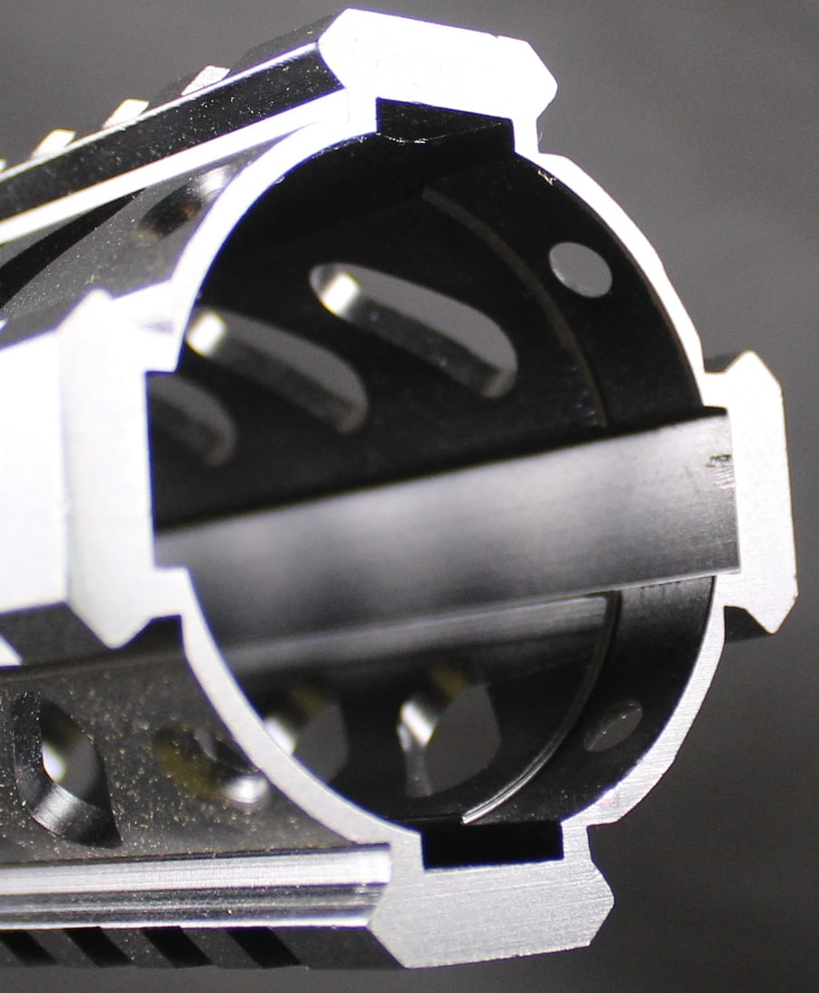 Group Lot: AR-15 Upper Receiver, Quad Rail Foregrip (GOTB) - 5