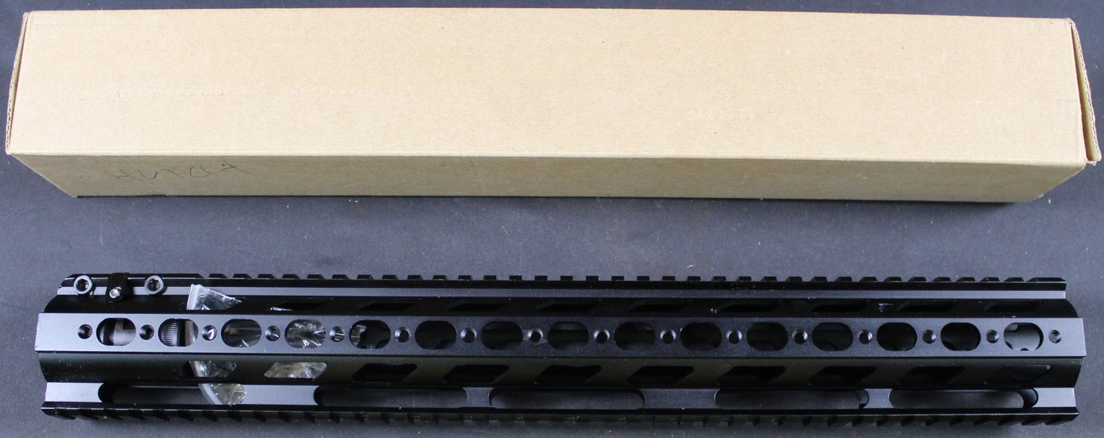 New in Box AR-15 Style Quad Rail Foregrip (GOTB): Description coming soon Bidders are welcome to preview items in person during our normal operating hours Tuesday through Saturday 11am-6pm. Estimated shipping parcel size (LxWxH) 24 inches x 4 inches