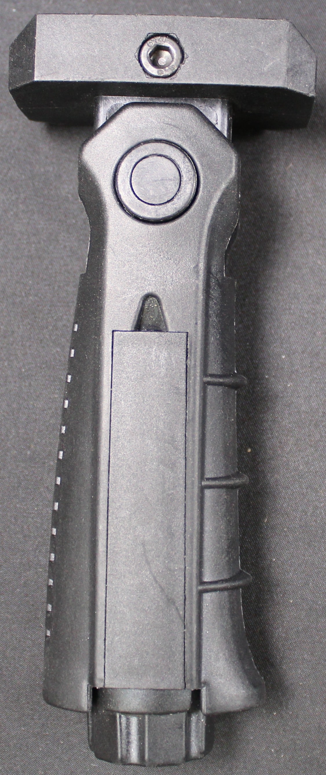 Forward Foldable Vertical Grip for Picatinny Rail (DMS): Description coming soon Bidders are welcome to preview items in person during our normal operating hours Tuesday through Saturday 11am-6pm. Estimated shipping parcel size (LxWxH) 10 inches x 8 inches