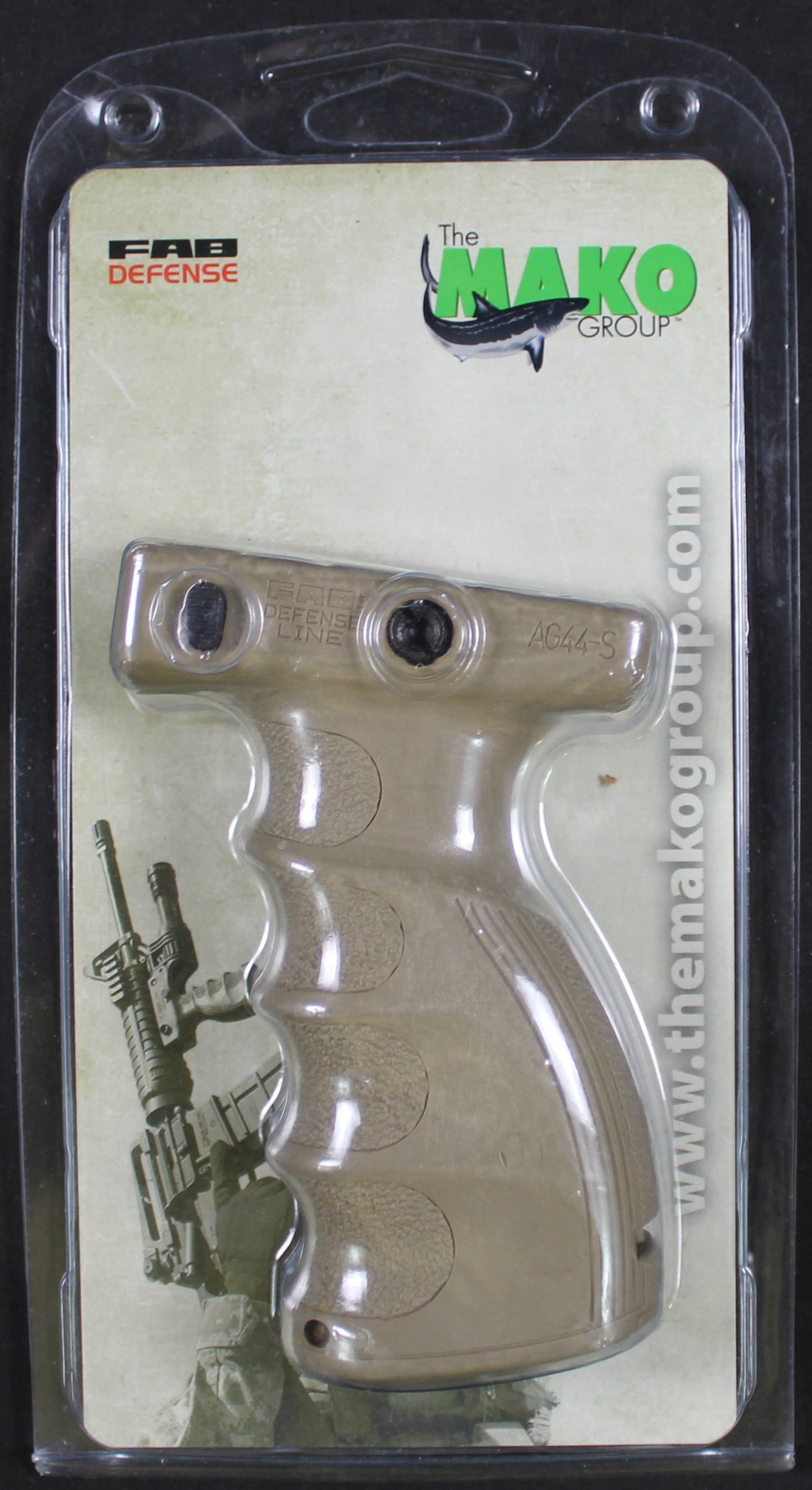 New in Box FAB Defense Quick Release AR-15/M4 Foregrip (DMS): This tan FAB Defense AR-15/M4 Quick Release Ergonomic Foregrip, model AG-44(T) is in very good condition with it still being in the original packaging. Bidders are welcome to preview items in person