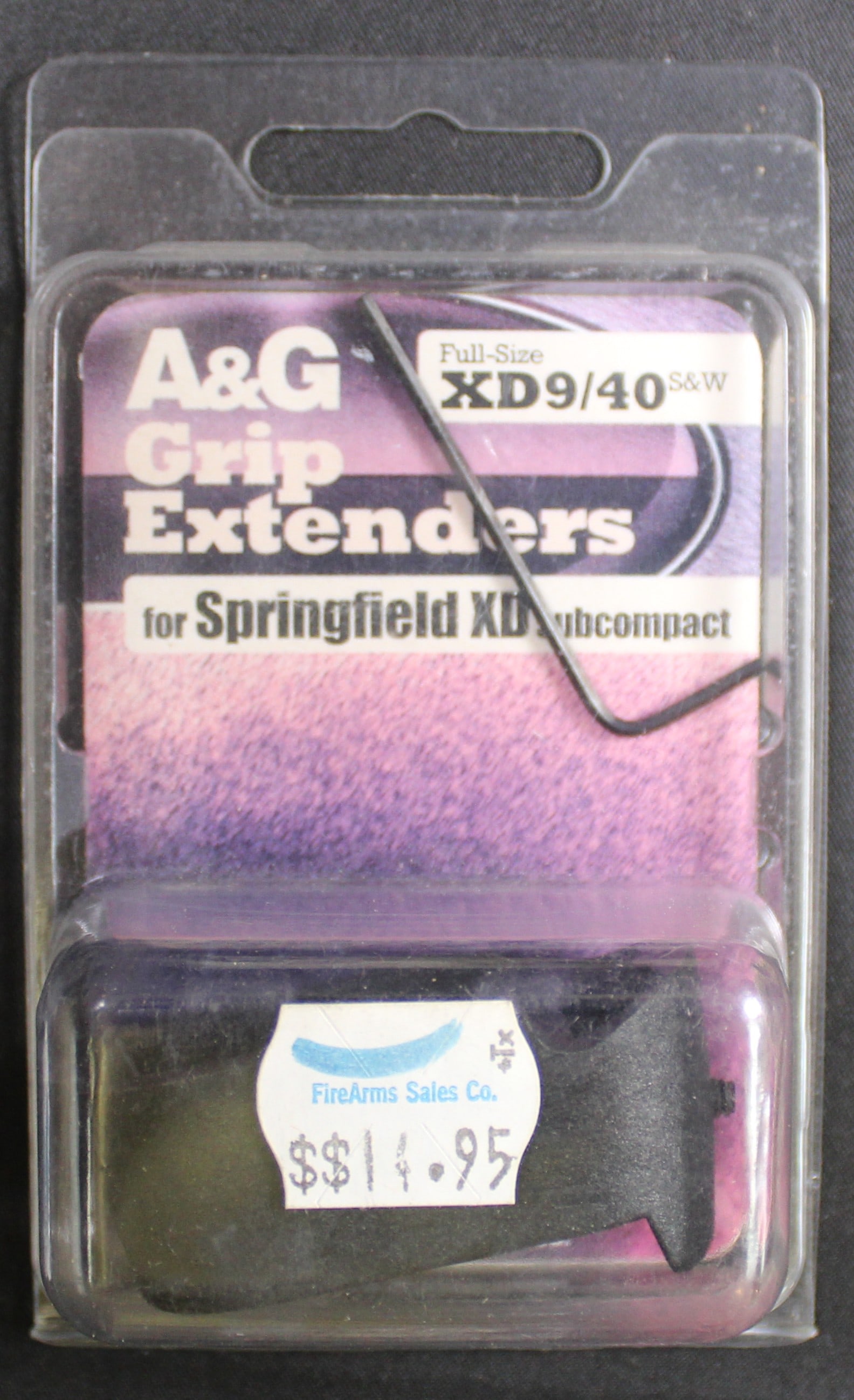 New in Box A&G Grip Extender for XD9/40 (HRR): This A&G Grip Extender for XD9/40 is in a good to very good condition as it is still in its original packaging. This piece is for the Springfield XD subcompact. Bidders are welcome to preview items