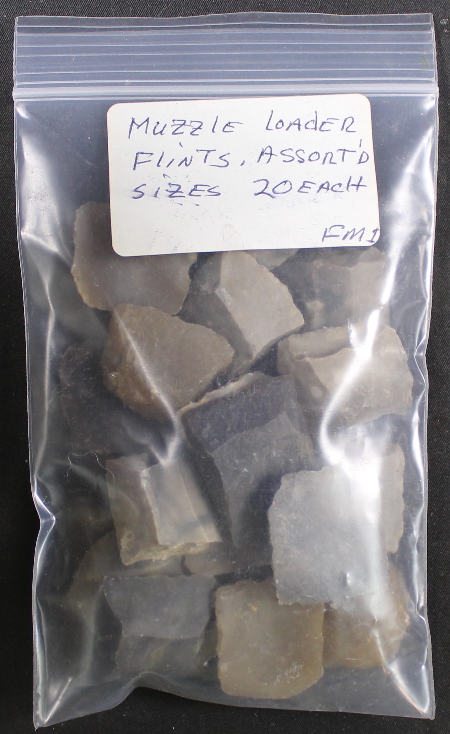 Bagged Lot: Approximately 20 Muzzle Loader Flints (FMI: Description coming soon Bidders are welcome to preview items in person during our normal operating hours Tuesday through Saturday 11am-6pm. Estimated shipping parcel size (LxWxH) 10 inches x 6 inches