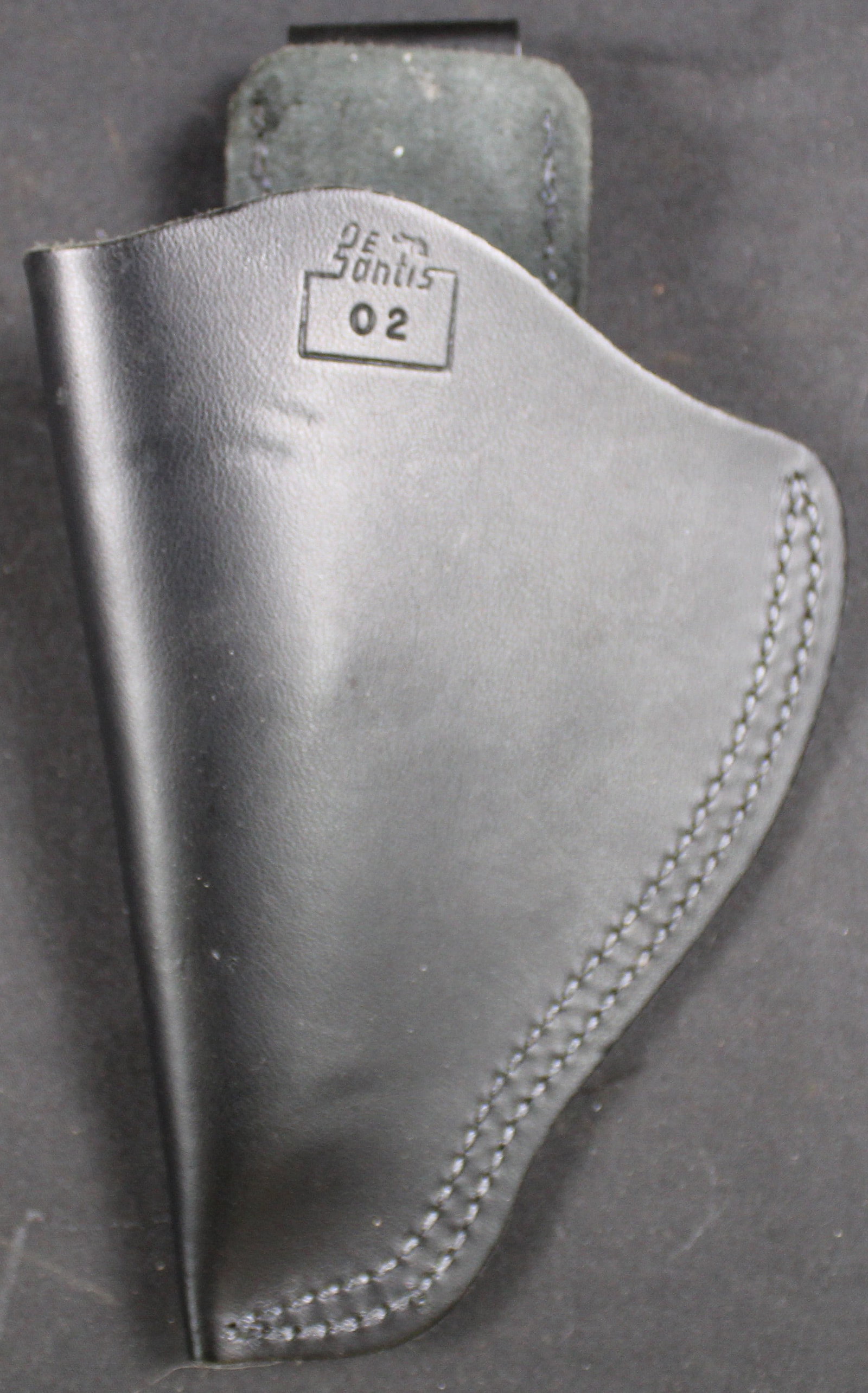 Leather Desantis Gunhide Holster (ATL): Description coming soon Bidders are welcome to preview items in person during our normal operating hours Tuesday through Saturday 11am-6pm. Estimated shipping parcel size (LxWxH) 10 inches x 6 inches 
