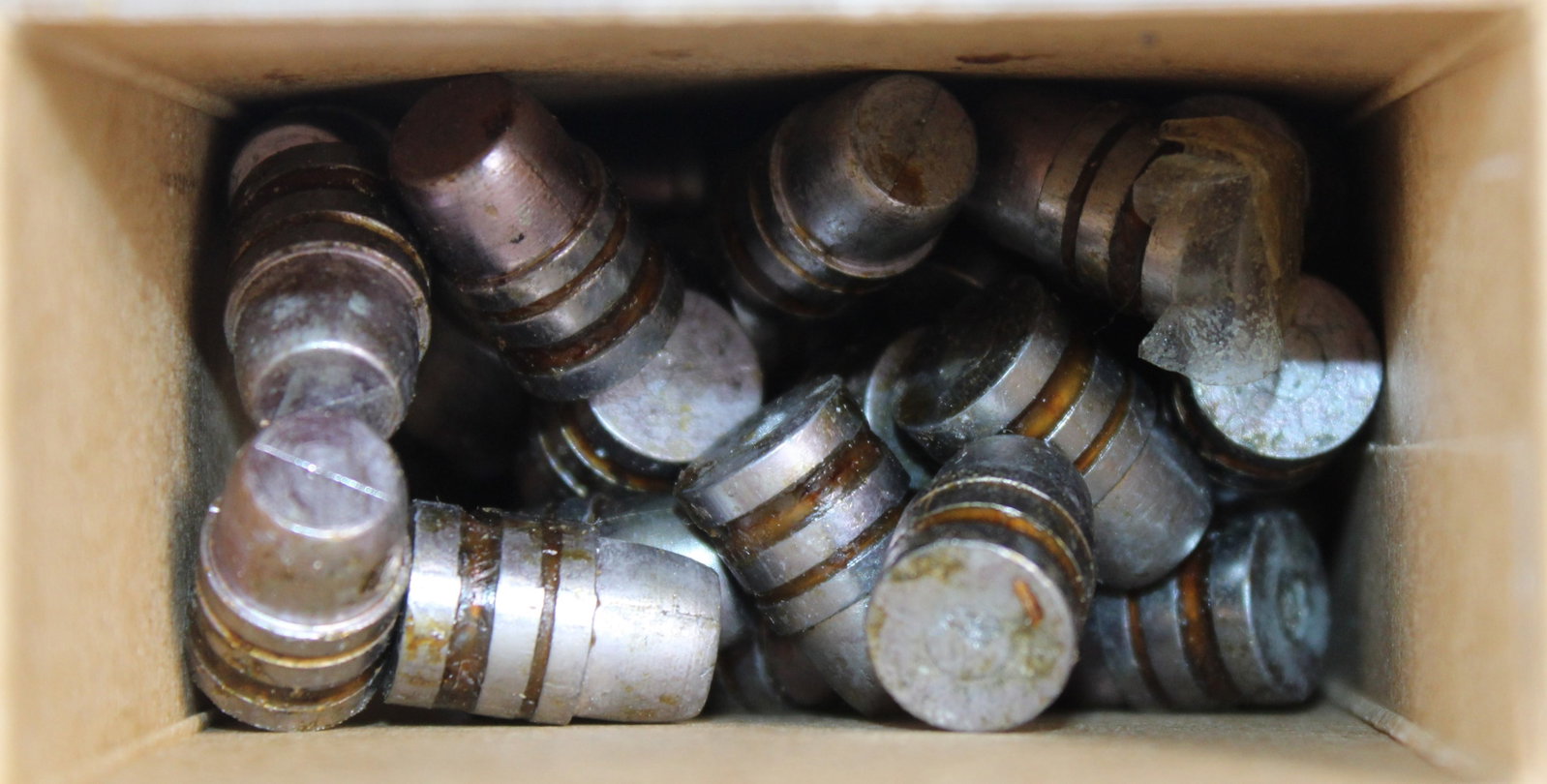 Approximately 115 235gr .454" Cast/Sized and Lubed Bullets for Reloading (FMI): Description coming soon Bidders are welcome to preview items in person during our normal operating hours Tuesday through Saturday 11am-6pm. Estimated shipping parcel size (LxWxH) 8 inches x 8 inches
