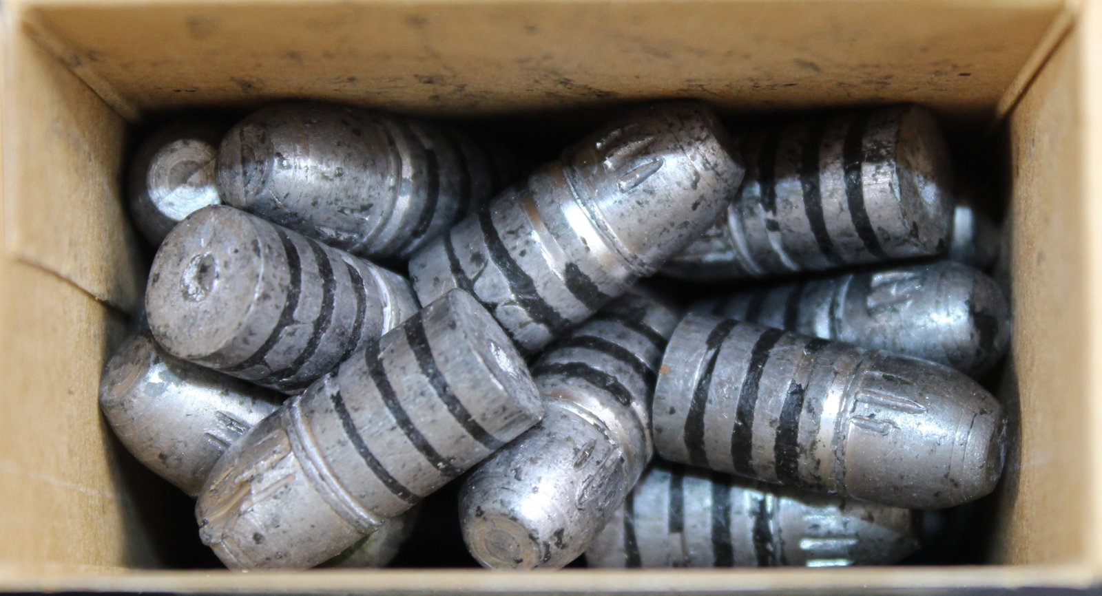 Approximately 50 410gr .456" 45-70 Reloading Bullets (FMI): Description coming soon Bidders are welcome to preview items in person during our normal operating hours Tuesday through Saturday 11am-6pm. Estimated shipping parcel size (LxWxH) 8 inches x 8 inches