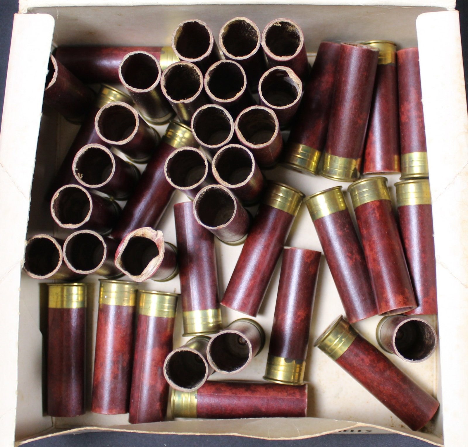 Approximately 40 Federal 12ga 2 3/4" Paper Shells for Reloading (FMI): Description coming soon Bidders are welcome to preview items in person during our normal operating hours Tuesday through Saturday 11am-6pm. Estimated shipping parcel size (LxWxH) 8 inches x 8 inches
