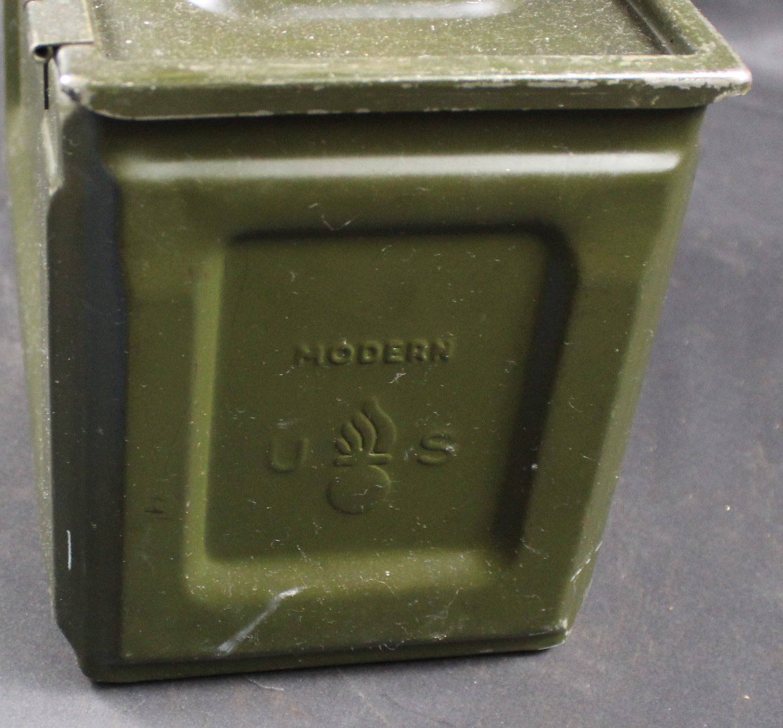 WWII American Side-Clasp .50 Caliber Ammunition Can (FMI) - 4