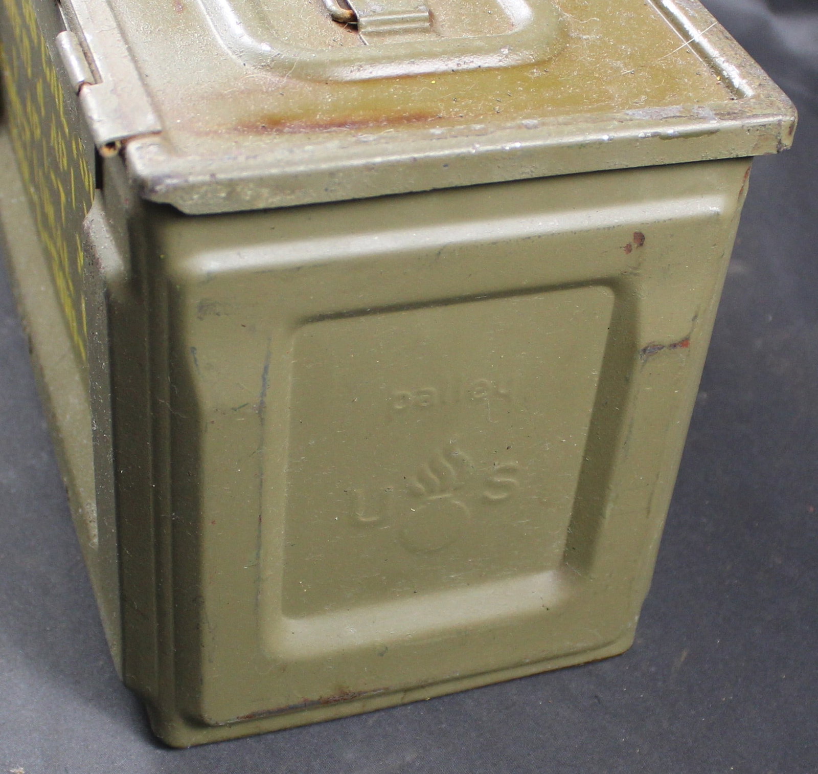 WWII American Side-Clasp .50 Caliber Ammunition Can (FMI) - 2