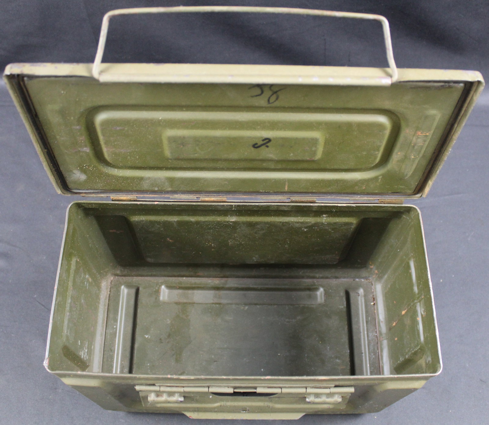 WWII American Side-Clasp .50 Caliber Ammunition Can (FMI) - 7