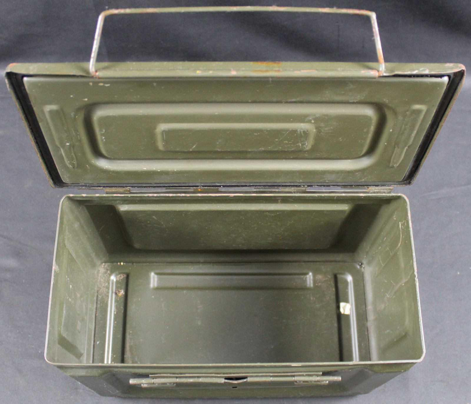 WWII American Side-Clasp .50 Caliber Ammunition Can (FMI) - 7