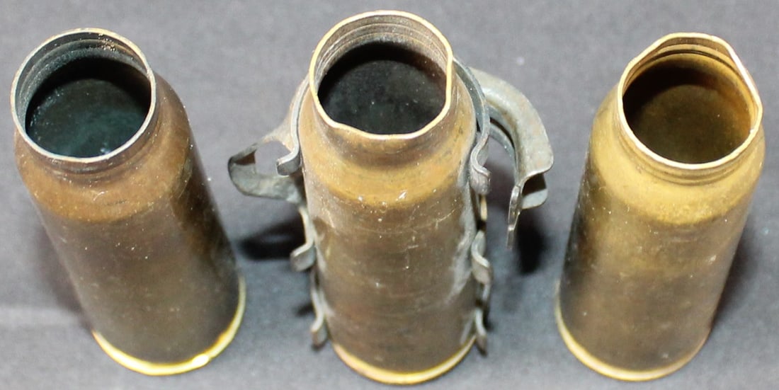 Group Lot: Three Inert Mk149 Mod.1 20mm Shells, One Linked (FMI) - 2
