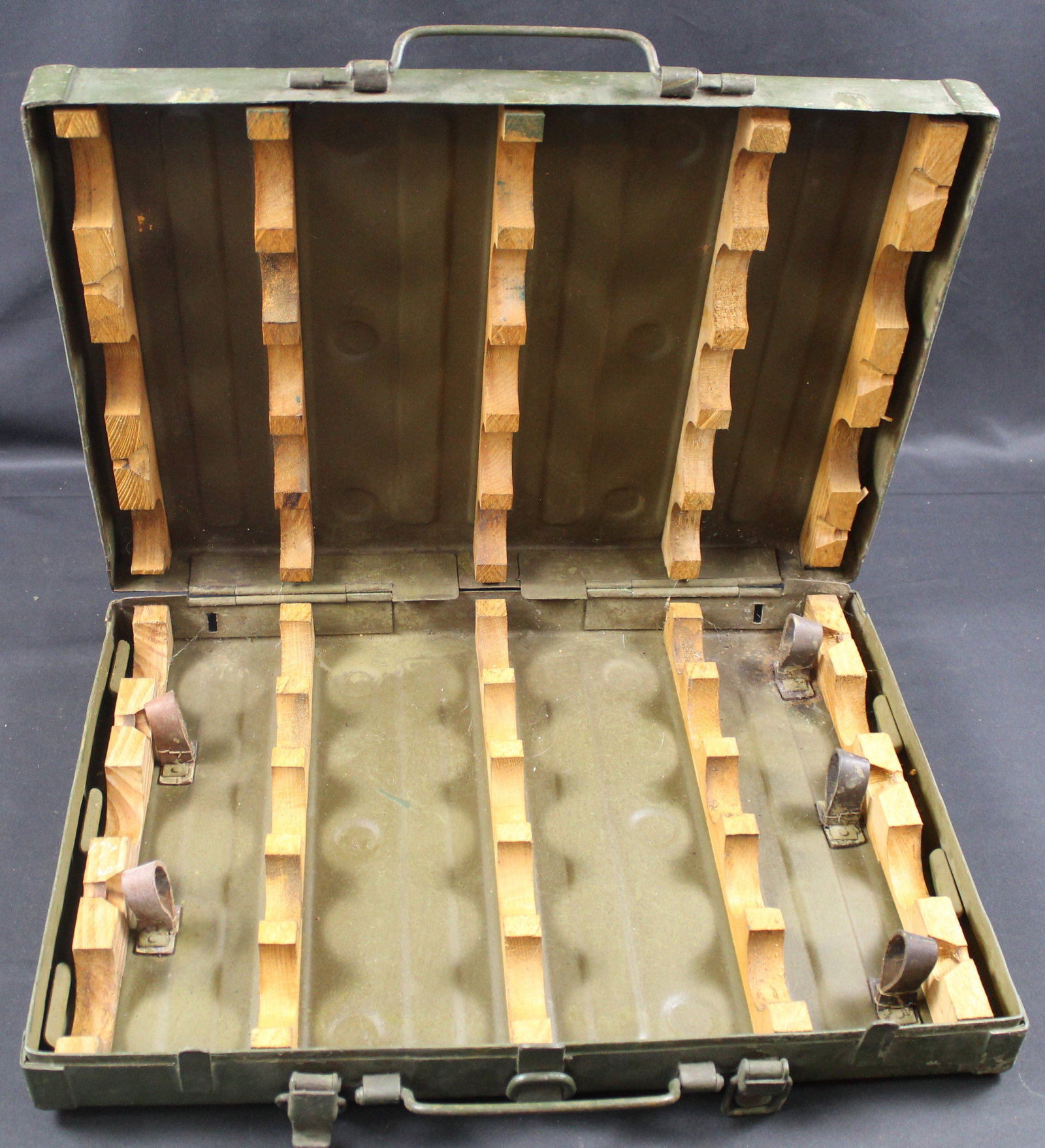 Finnish Captured Russian WWII 45mm Anti-Tank Transport Case (FMI): Description coming soon!