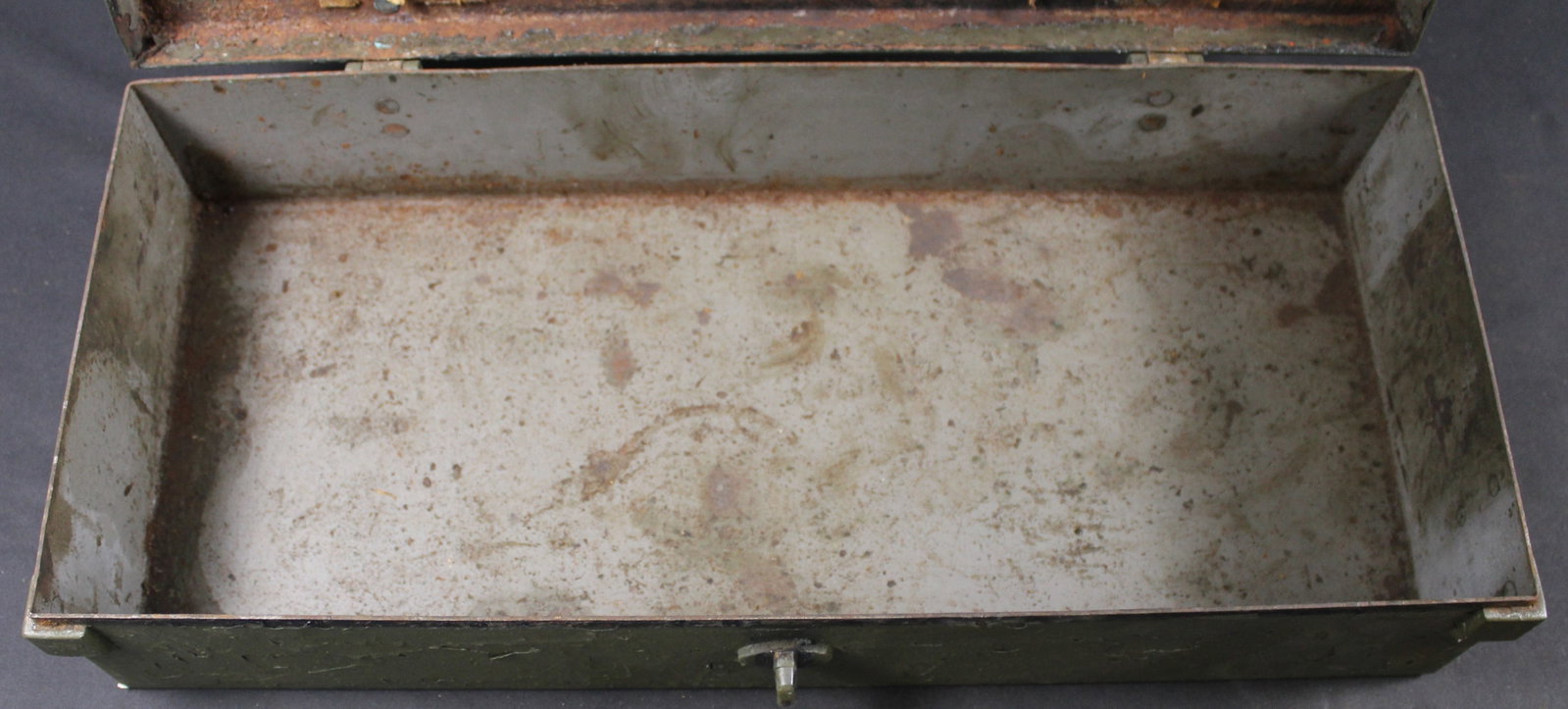 WWII French Military Metal Transport Case (FMI) - 8