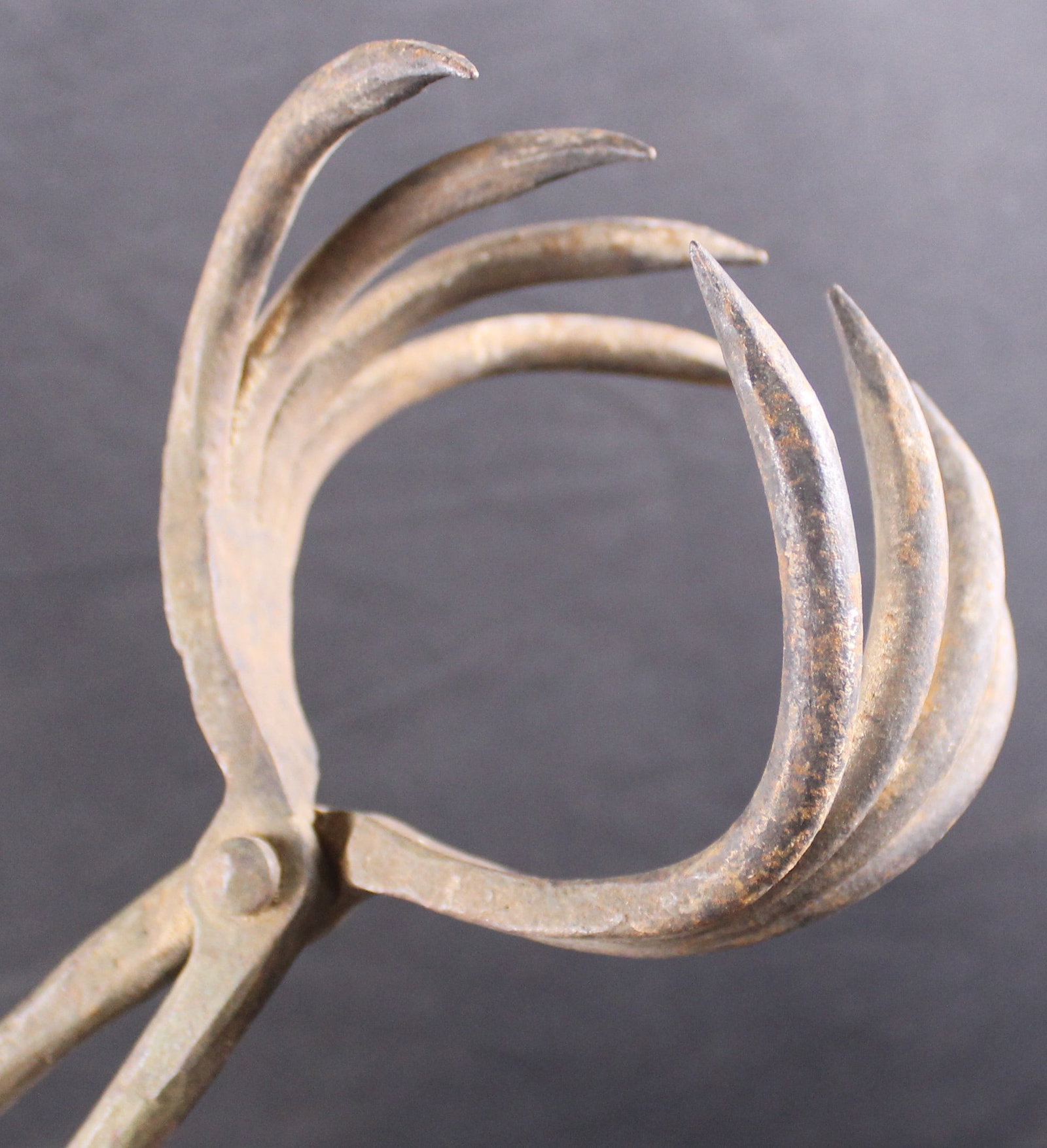 c.1700s Cast Iron Cannon Shot Tongs (GMS) - 2
