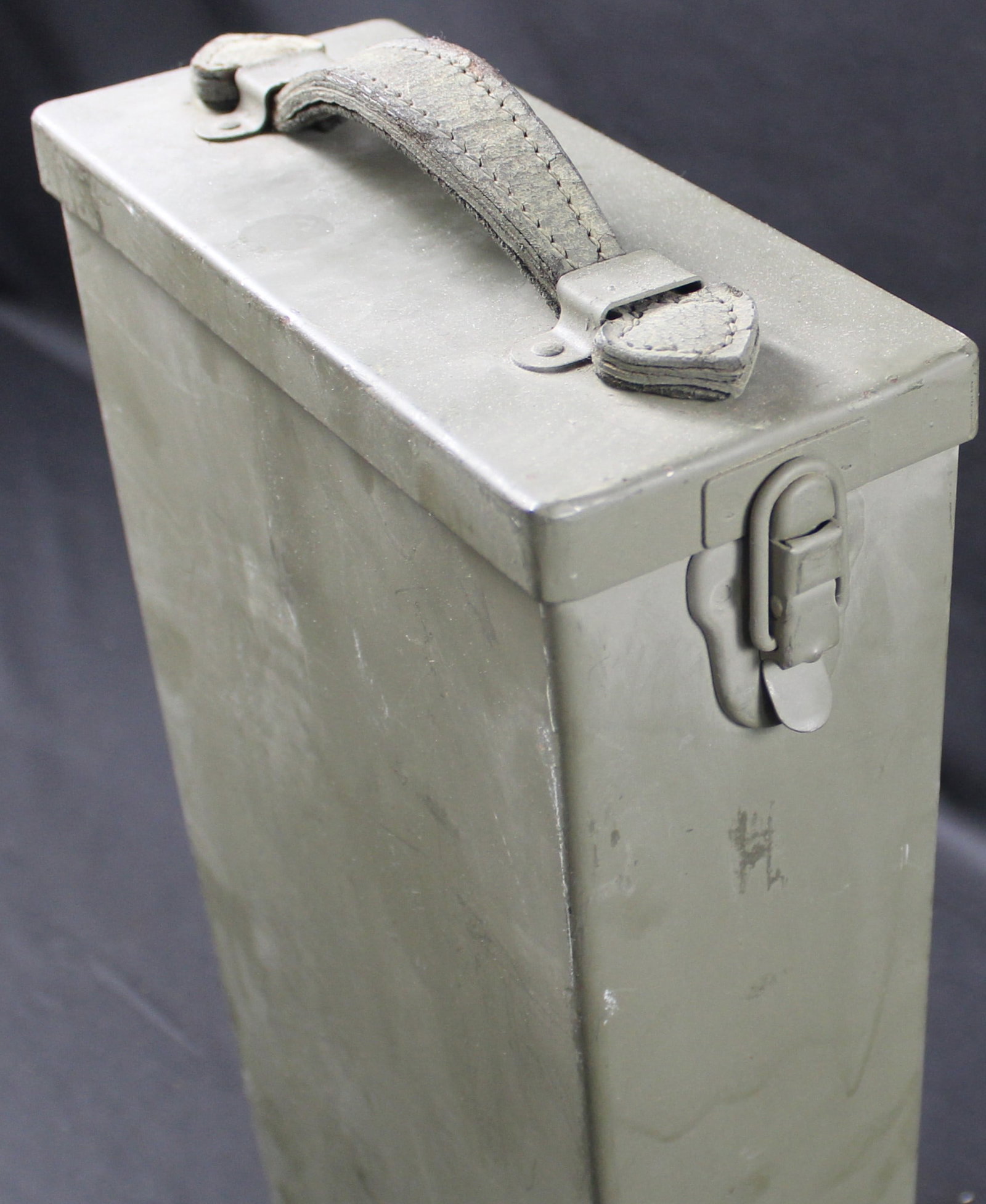 Vintage Metal Military Transport Can Unknown Origin (FMI) - 4