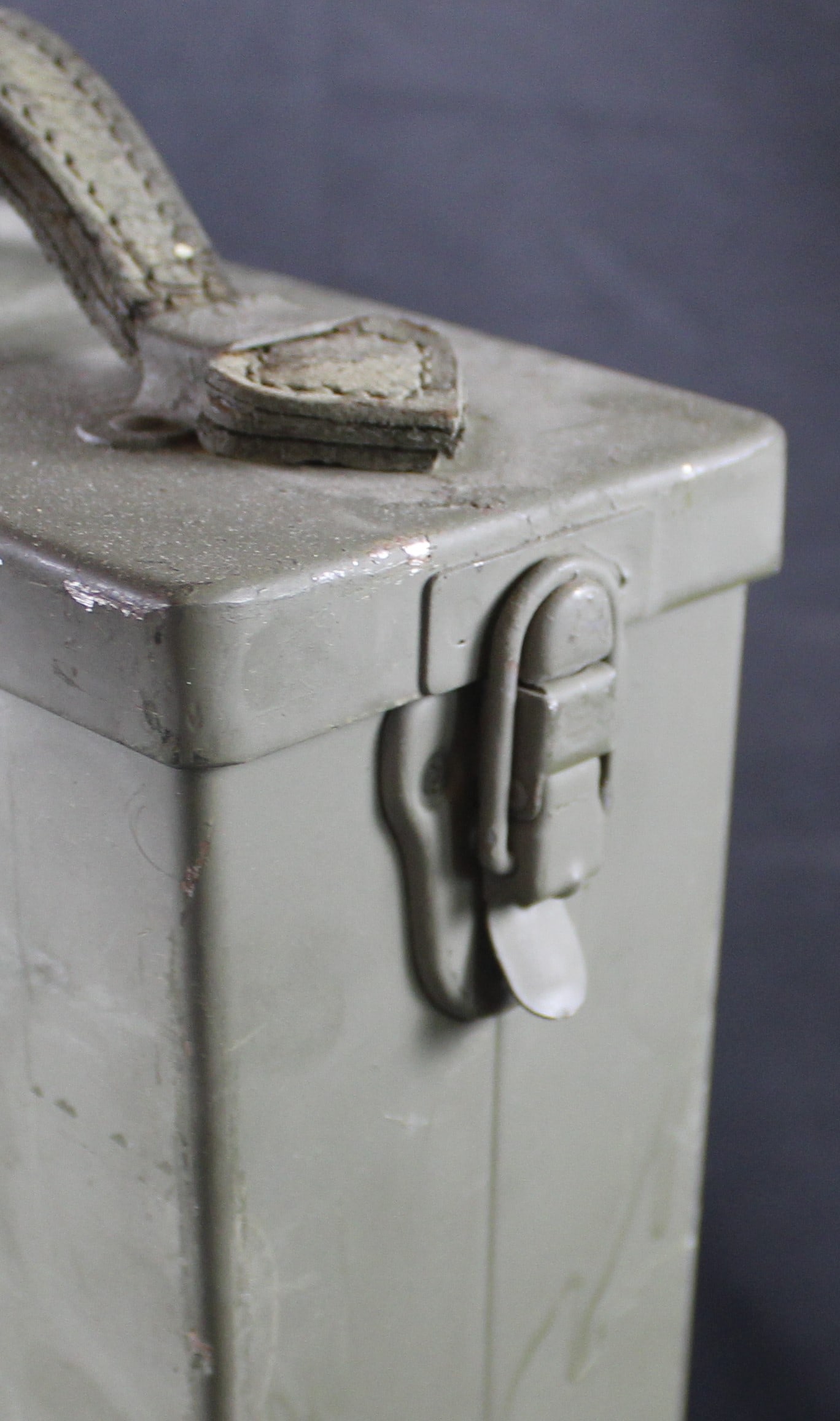 Vintage Metal Military Transport Can Unknown Origin (FMI) - 5