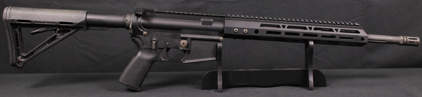 Left Hended DPMS A15 5.56 Semi-auto (WAD) (1 of 8)