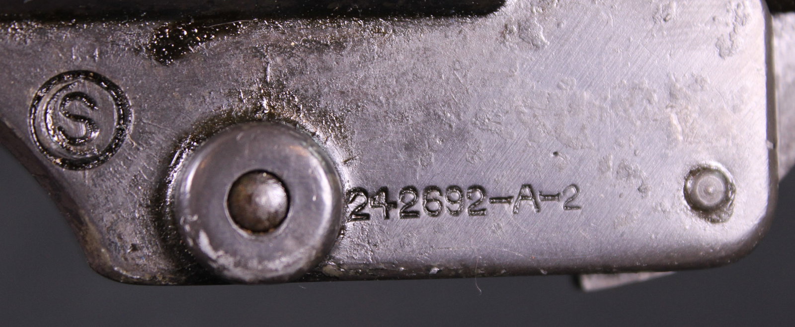 WWII 1945 Dated Vulcan Mfg. Co. Mk. V Signal Pistol (FLR) - 5
