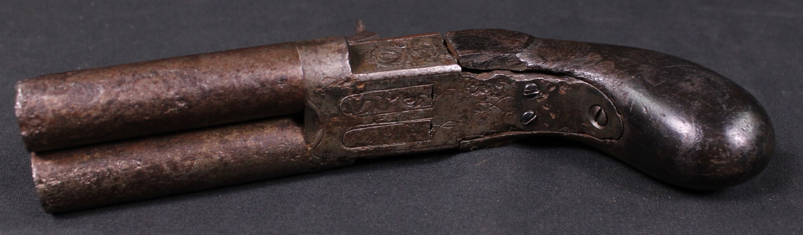 Engraved Antique Double Barrel Percussion Cap Pistol (SNR) - 4