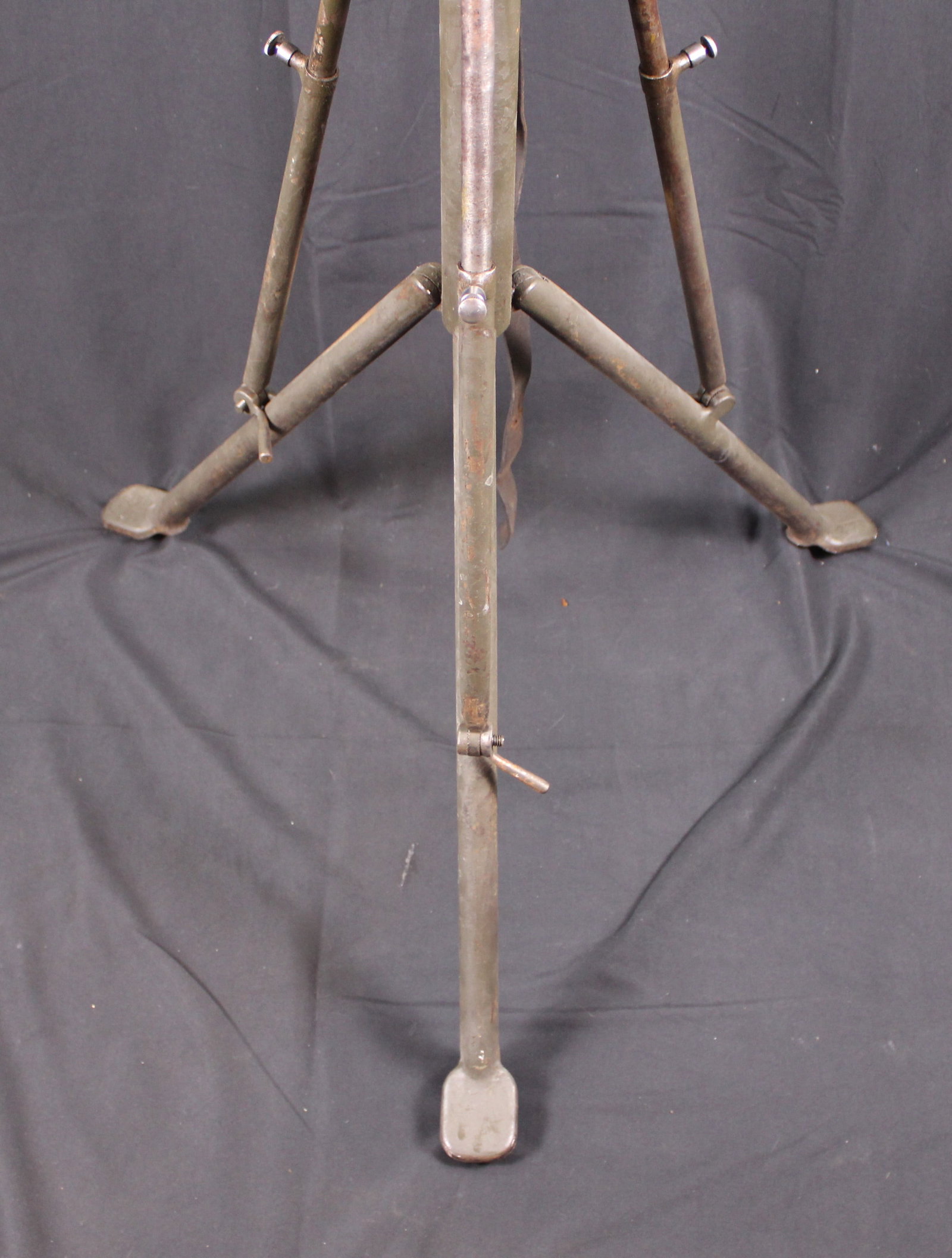 WWII German MG34/ MG42 Anti-Aircraft Tripod (FMI) - 4