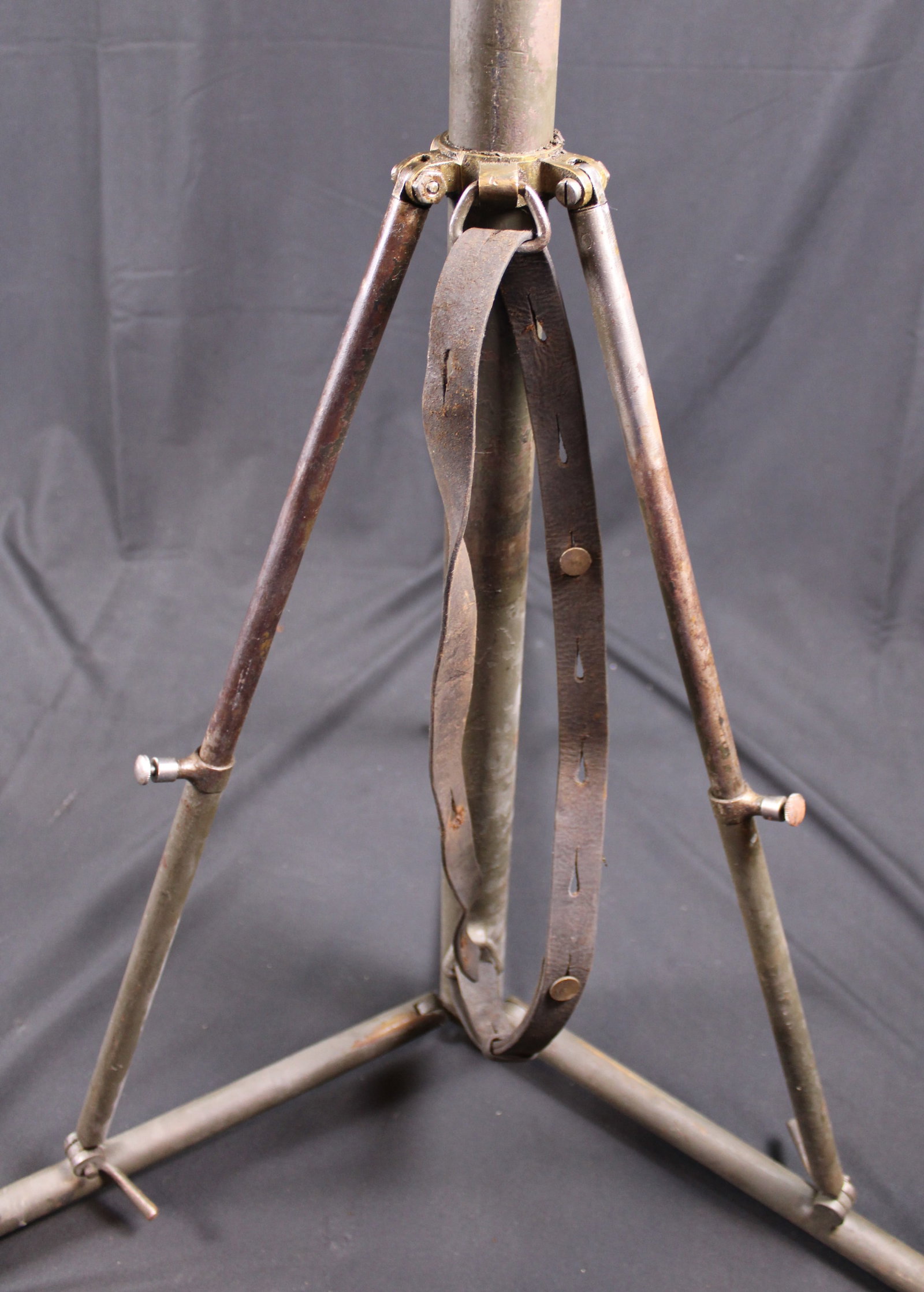 WWII German MG34/ MG42 Anti-Aircraft Tripod (FMI) - 6
