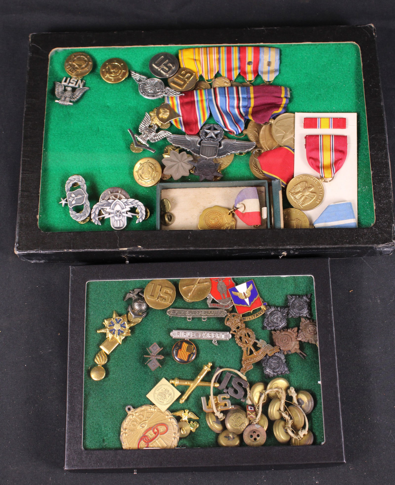 Large Group Lot: Riker Box of U.S. Insignia (KFC): Description coming soon! Bidders are welcome to preview items in person during our normal operating hours Tuesday through Saturday 11am-6pm. Estimated shipping parcel size (LxWxH) 10 inches x 10 inche