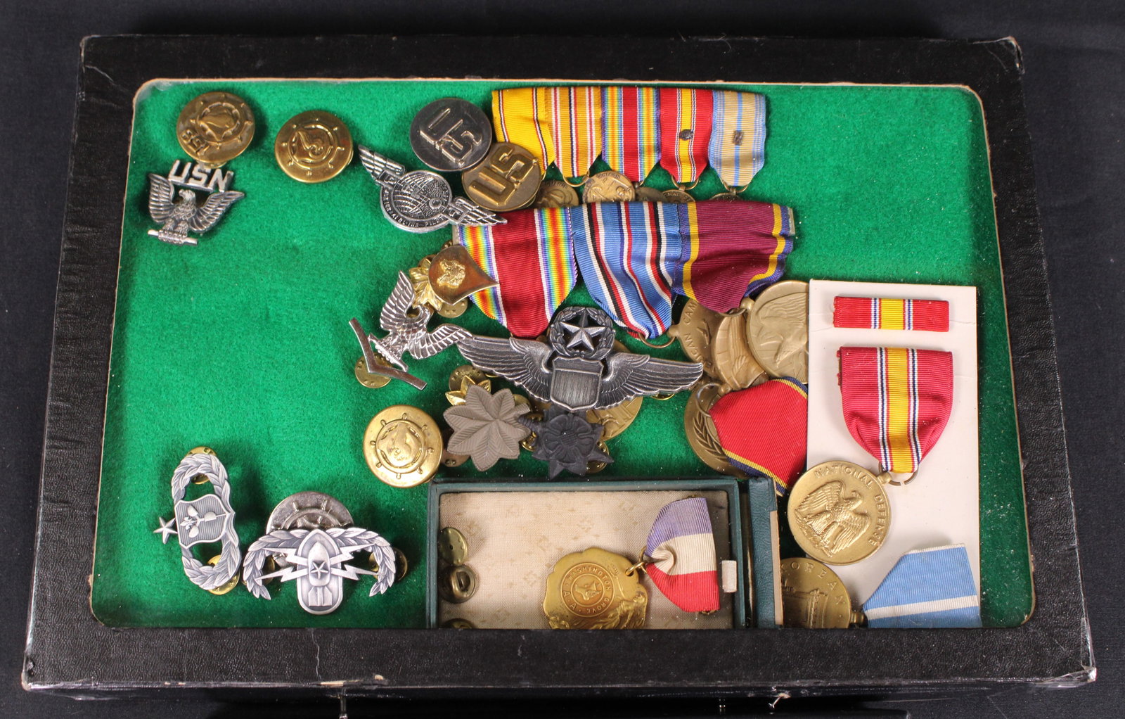 Large Group Lot: Riker Box of U.S. Insignia (KFC) - 3