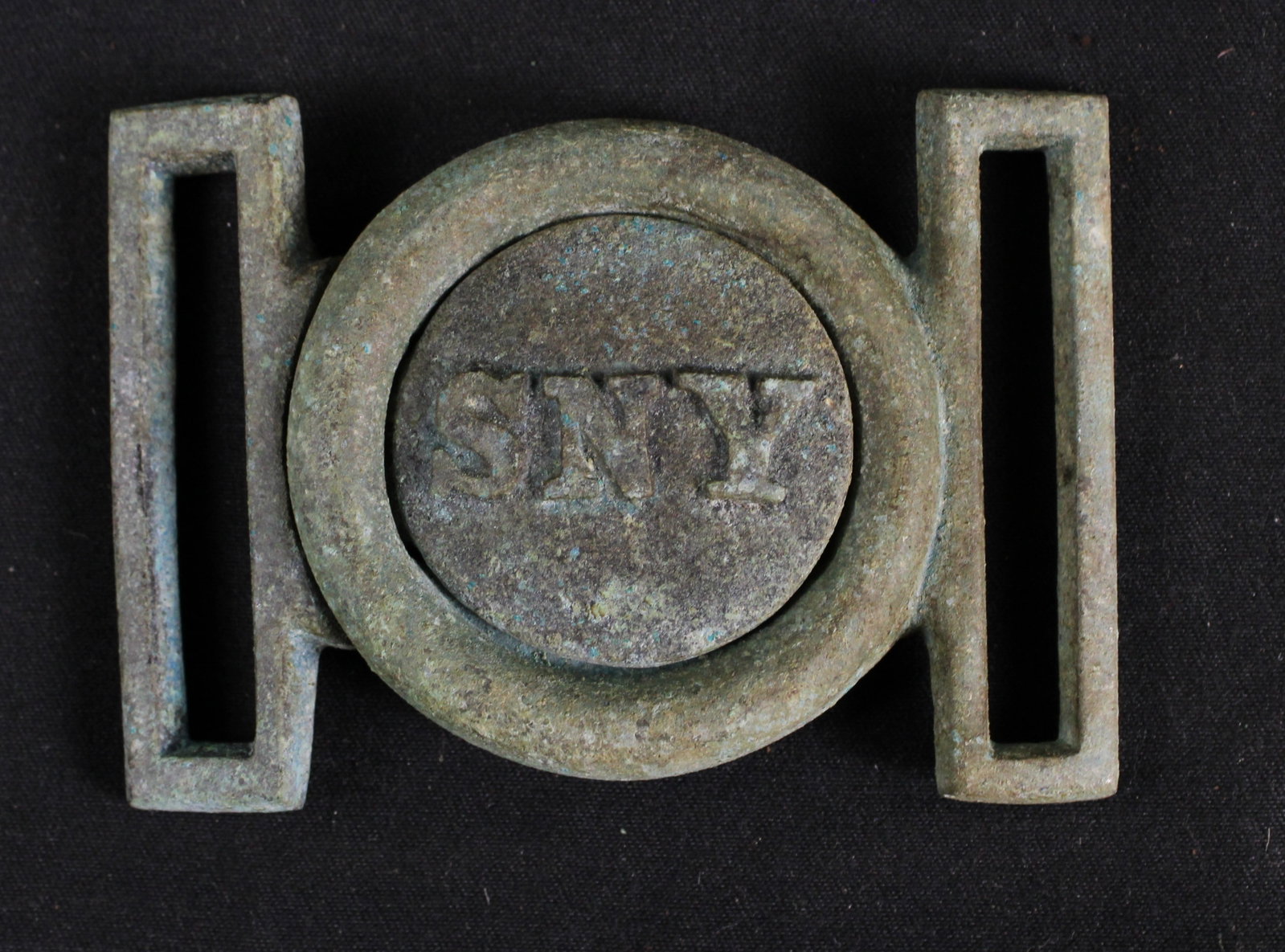 Antique State Of New York Two-piece Tongue And Wreath Belt Plate (SNR): Description coming soon! Bidders are welcome to preview items in person during our normal operating hours Tuesday through Saturday 11am-6pm. Estimated shipping parcel size (LxWxH) 6 inches x 6 inches