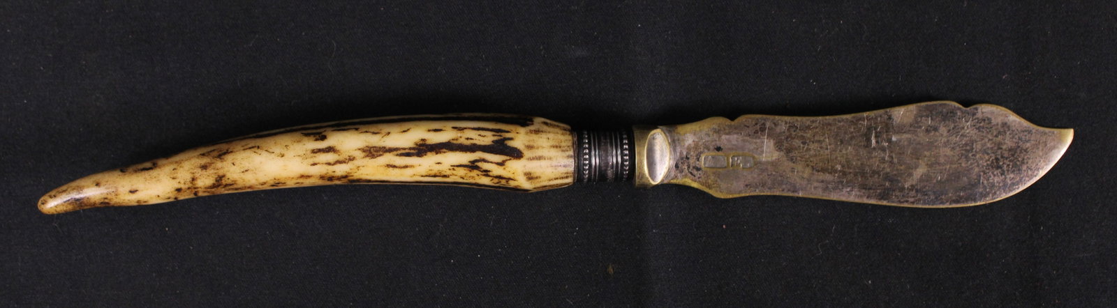 Vintage Butter Knife with Antler Handle c.1800 (SNR): Description coming soon! Bidders are welcome to preview items in person during our normal operating hours Tuesday through Saturday 11am-6pm. Estimated shipping parcel size (LxWxH) 10 inches x 8 inches