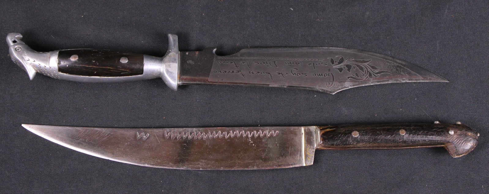 Group Lot: Two fixed Blade Knives (KFC) - 2