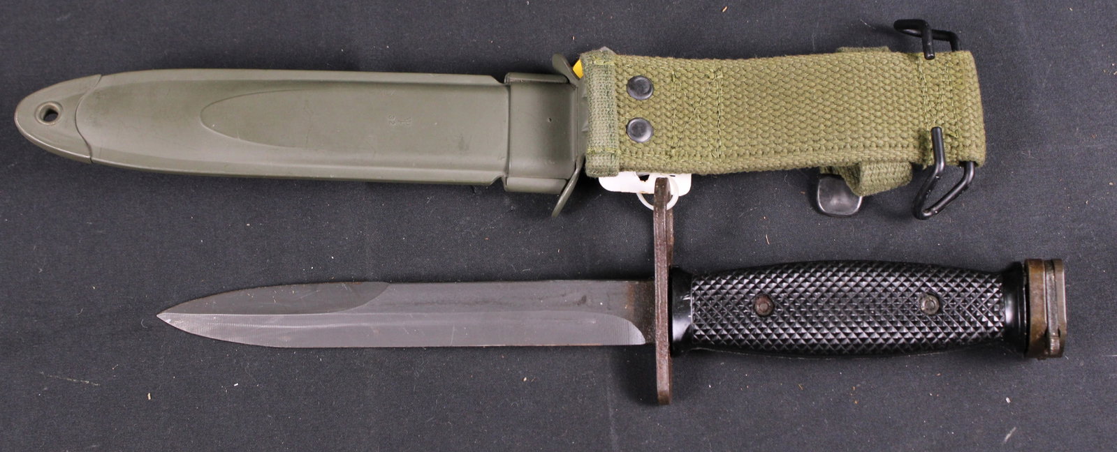 M7 Colt Manufactured Bayonet For M16 With Sheath (FMI) - 2