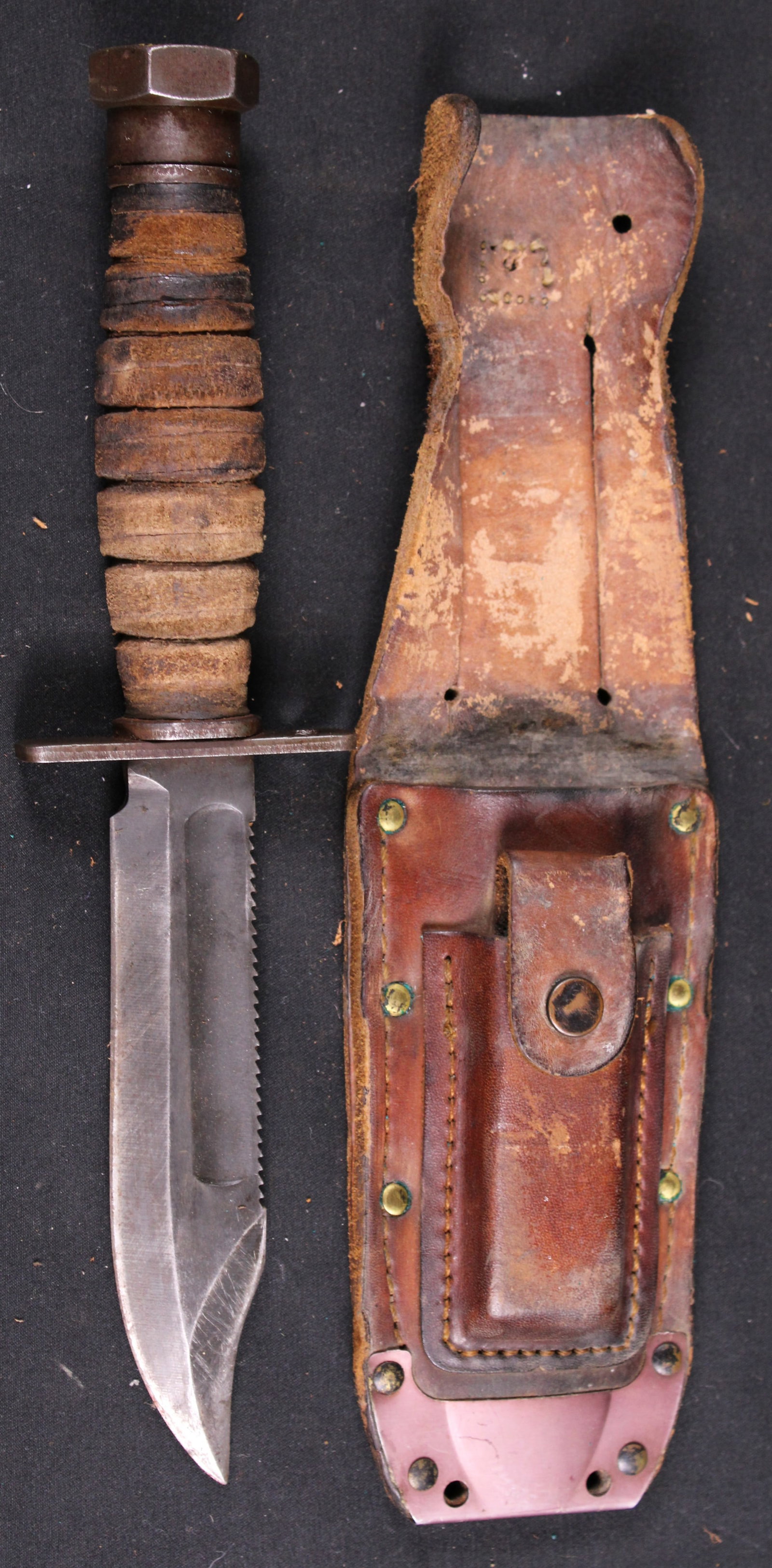 Pilot Knife 4" Blade (ATL): Description coming soon Bidders are welcome to preview items in person during our normal operating hours Tuesday through Saturday 11am-6pm. Estimated shipping parcel size (LxWxH) 10 inches x 6 inches