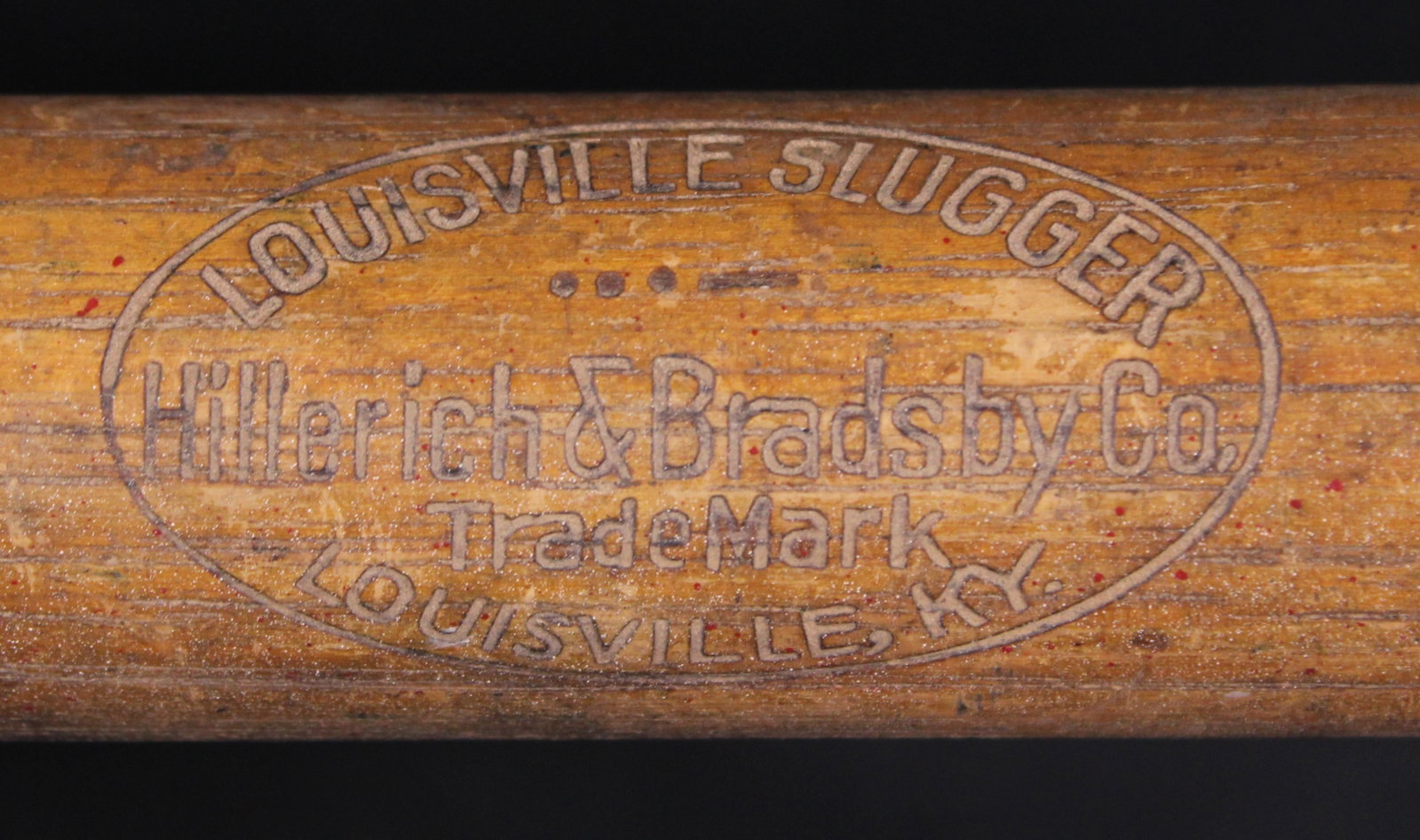 Louisville Slugger Batton Manufactured by Hillerich & Bradby Co. (GMS) - 2
