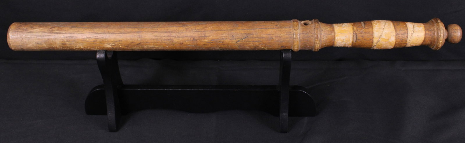 Louisville Slugger Batton Manufactured by Hillerich & Bradby Co. (GMS) - 3