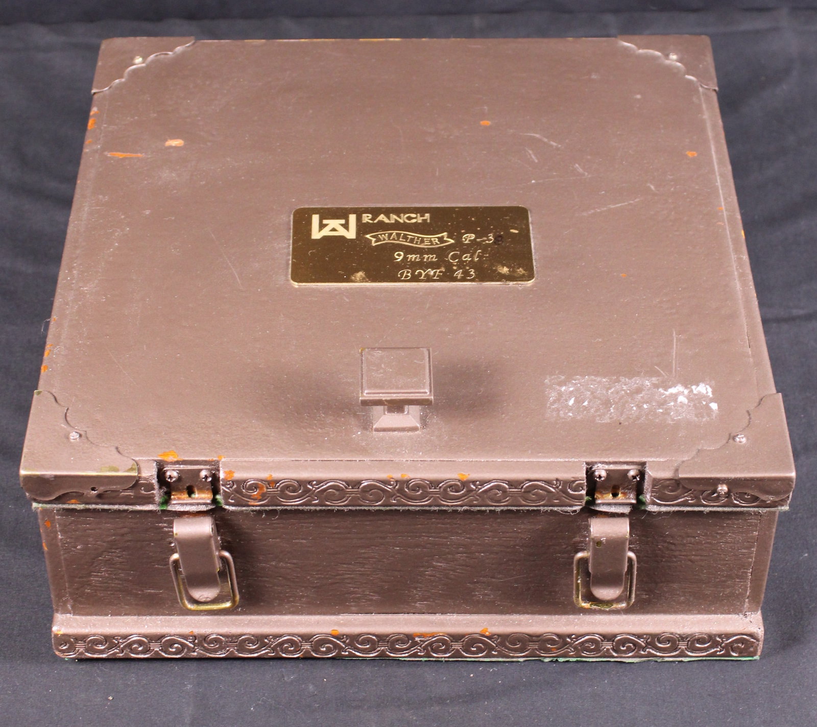 Custom Walther P-38 Presentation Box (JAA): Description coming soon Bidders are welcome to preview items in person during our normal operating hours Tuesday through Saturday 11am-6pm. Estimated shipping parcel size (LxWxH) 16 inches x 16