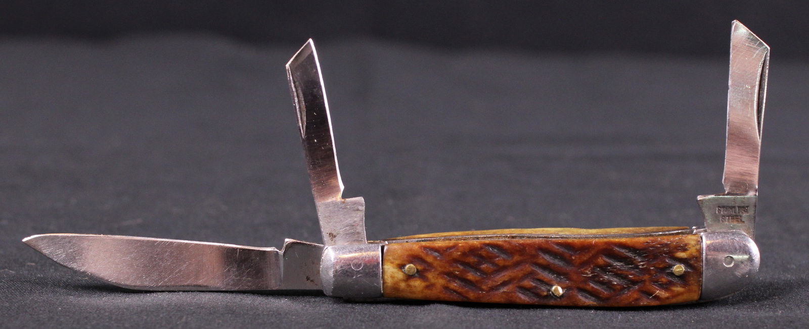 Group Lot Of Four Collectible Pocket Knives (MIC) - 3