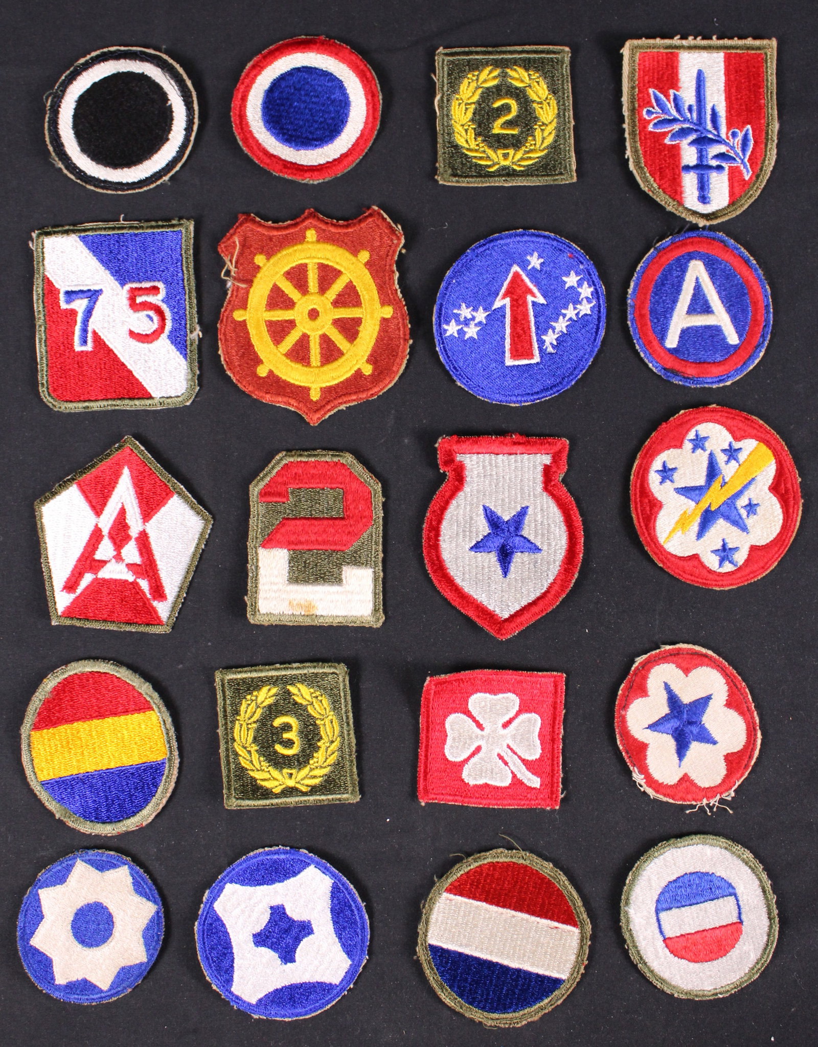 Group Lot Of 52 Ww2 And Post-war Era U.S. Military Patches (MIC): Description coming soon. Approximately 6 post-war patches. Bidders are welcome to preview items in person during our normal operating hours Tuesday through Saturday 11am-6pm. Estimated shipping