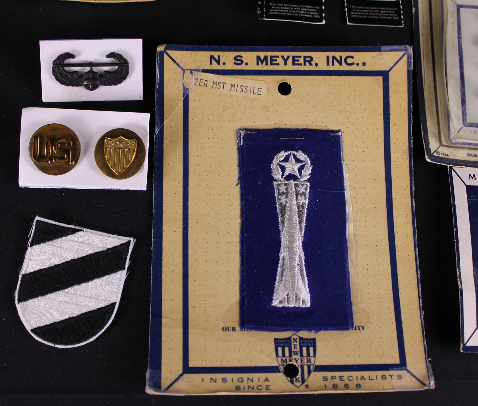 Group Lot Of 19 U.S. Army Insignia and U.S. Airforce Cloth Badge (mic) - 4