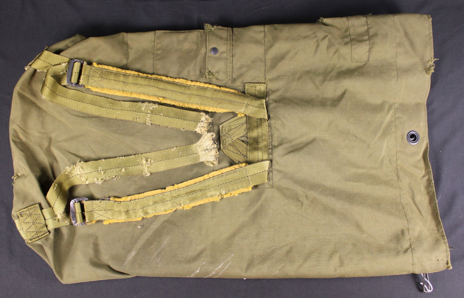 Five Military Duffle/ Seabags (GTM) - 7