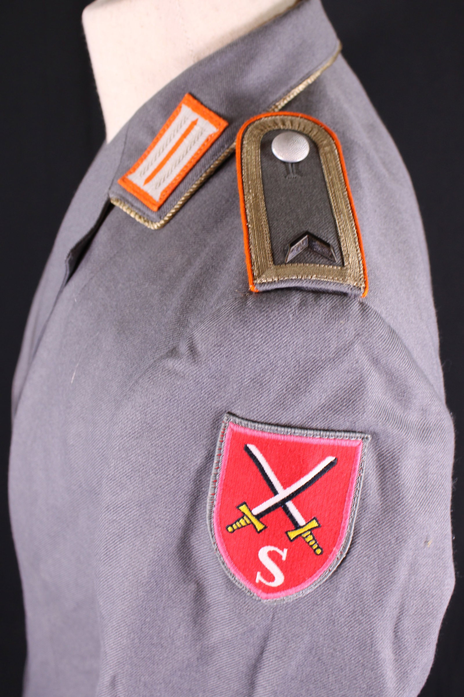 East German Dress Uniform (JAA) - 4
