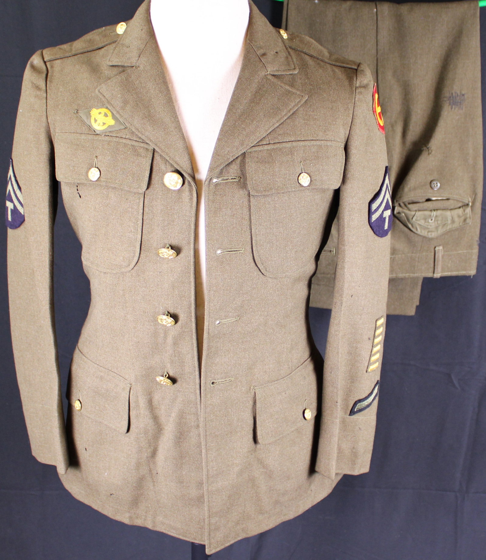 Khaki Dress Uniform (JAA): Description coming soon Bidders are welcome to preview items in person during our normal operating hours Tuesday through Saturday 11am-6pm. Estimated shipping parcel size (LxWxH) 12 inches x 12